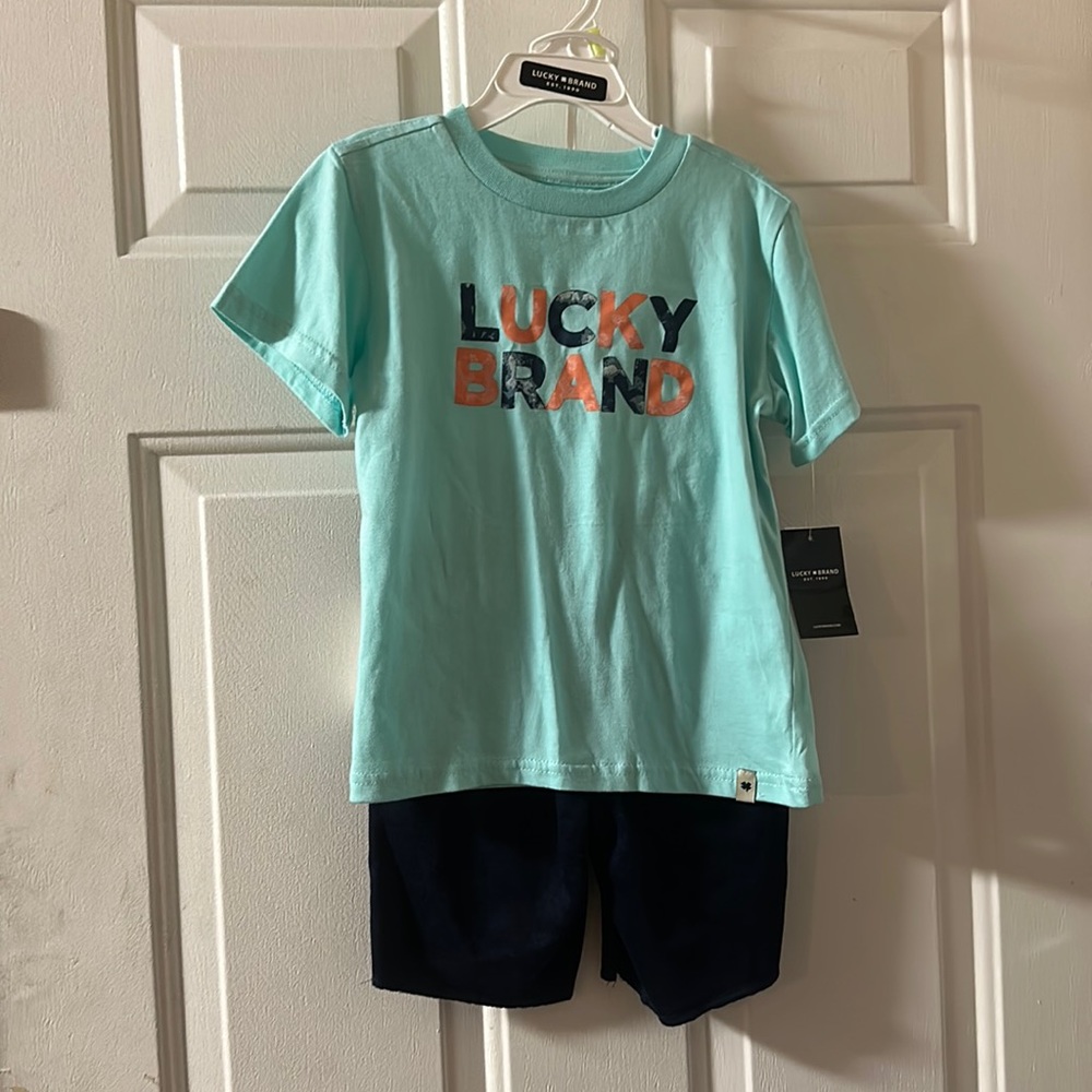 LUCKY BRAND TWO PIECE OUTFIT: TEE & SHORTS: BLUE: NEW WITH TAGS: SIZE 4T